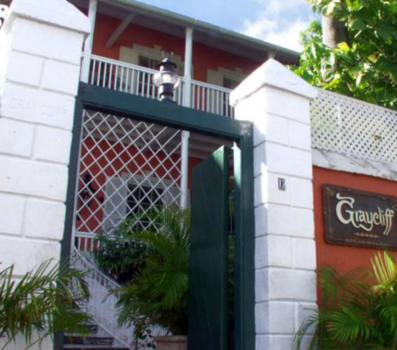 Graycliff Hotel Nassau Exterior foto